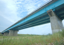 鏡島大橋(右岸側)